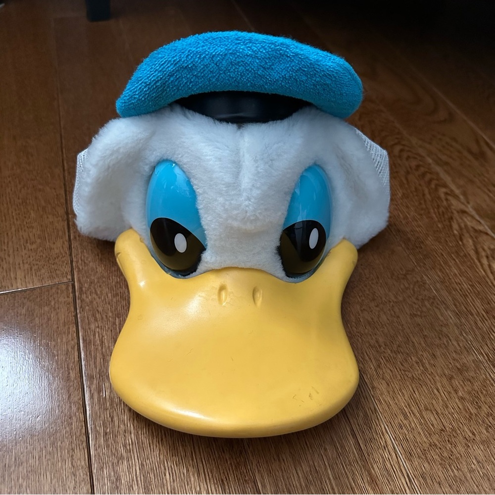 Vintage Disney Donald Duck hat - Picture 1 of 8